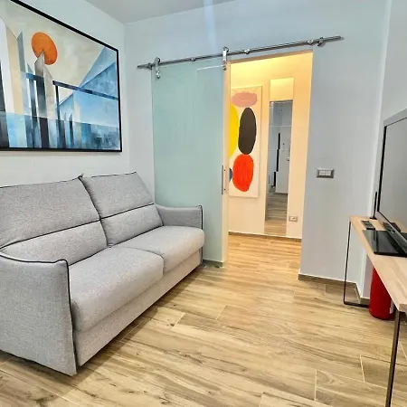 Torelli Home, Moderno E Confortevole, Nel Cuore Della Citta Di Milano, Con Balcone Esterno Vista Garibaldi-2